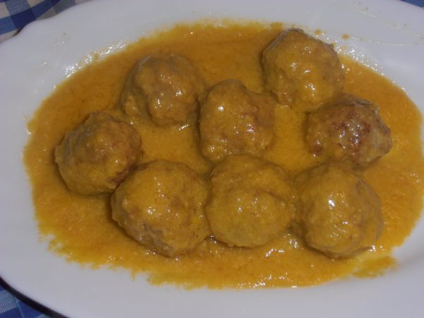 alb ndigas en salsa de almendras Merca2.es