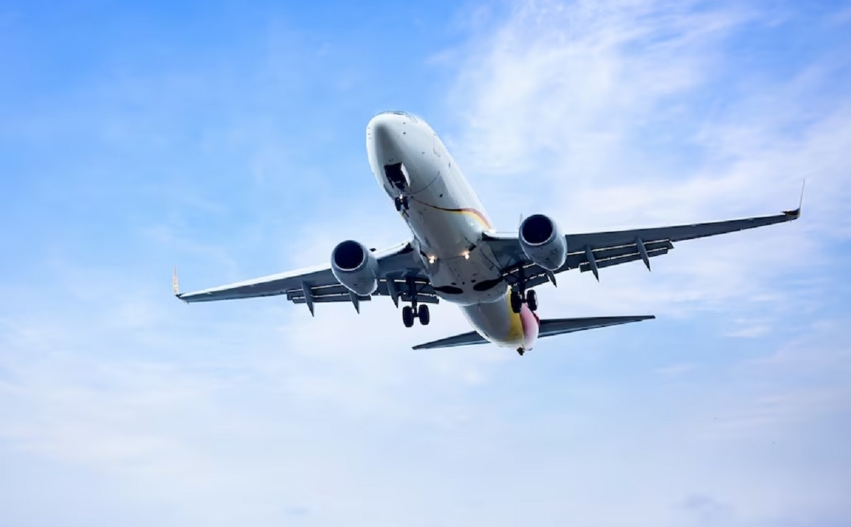 Julio Martínez Sola, presidente y directivo de Plus Ultra Líneas Aéreas, habla sobre los productos y servicios de la aerolínea