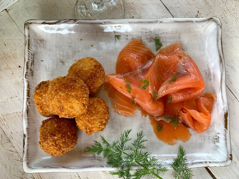 Cómo preparar unas croquetas de salmón para que te felicite hasta tu abuela