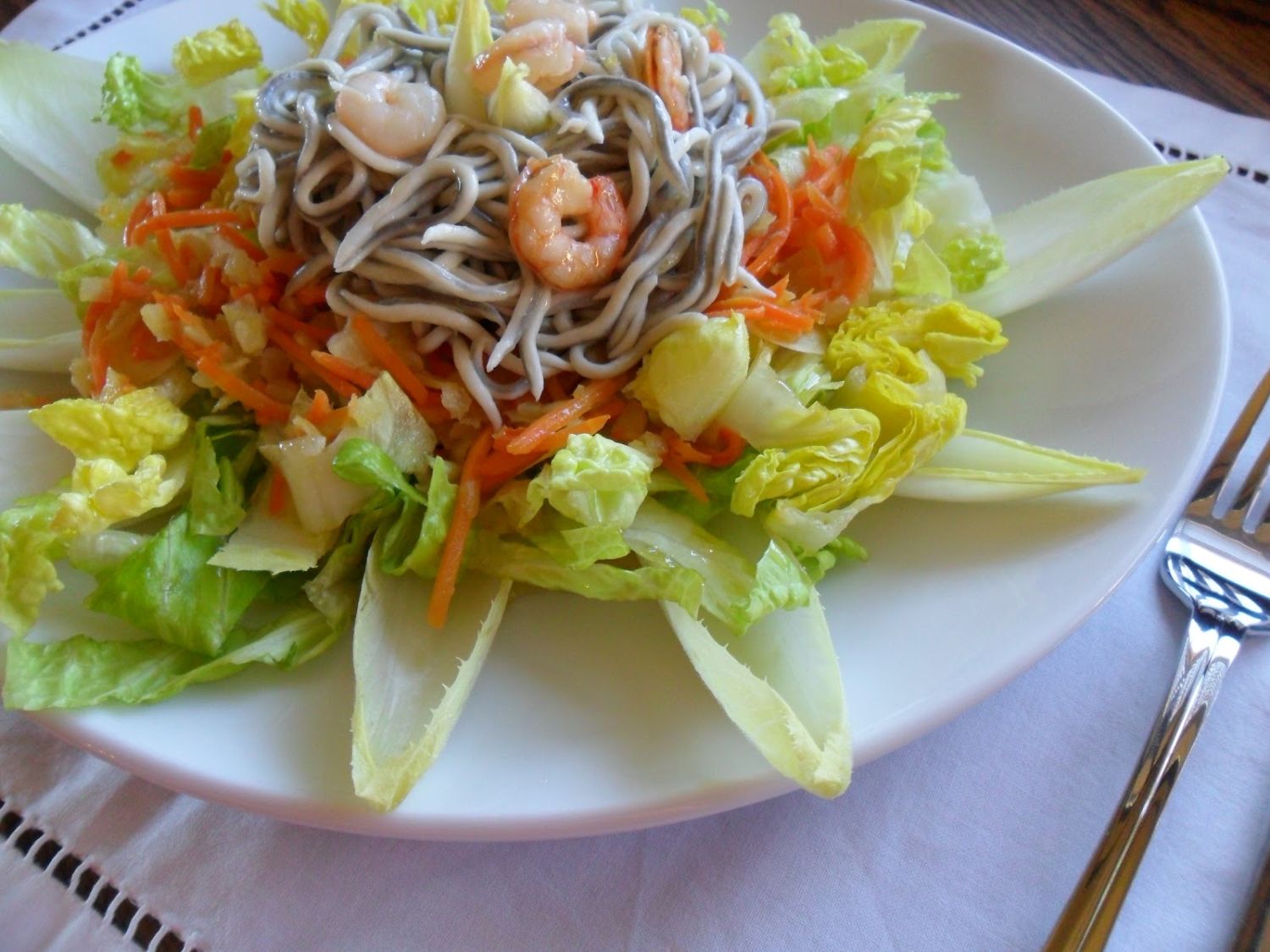 Juan Mari Arzak se atreve con la ensalada: Una versión templada que te encantará 2 Merca2.es UNA INVITACIÓN A LA EXPERIMENTACIÓN