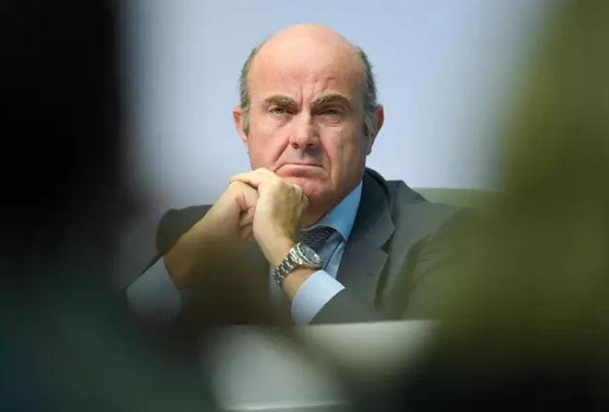 Guindos argumenta que el BCE no debería anticiparse, a pesar de la buena marcha de la inflación