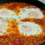 Huevos al plato o a la flamenca, una receta que pasa de generación en generación