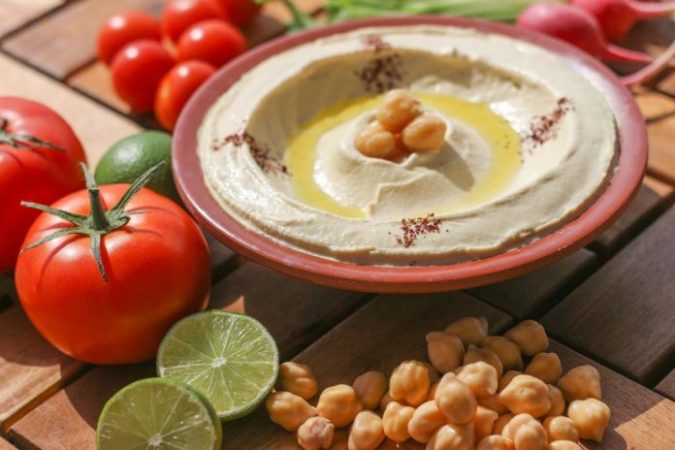 OCU: mejor piénsatelo dos veces antes de comprar este hummus de supermercado 12 Merca2.es hummus