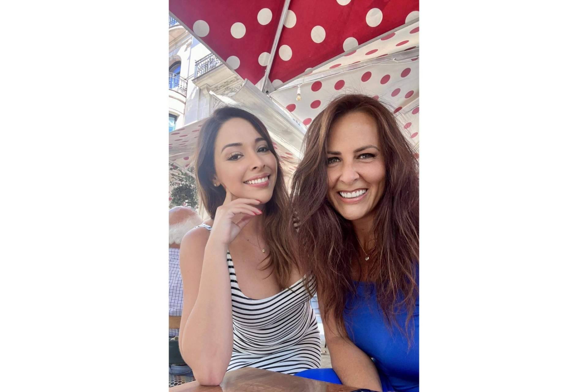 Entrevista de Cristina Bolivar a Elena Batista