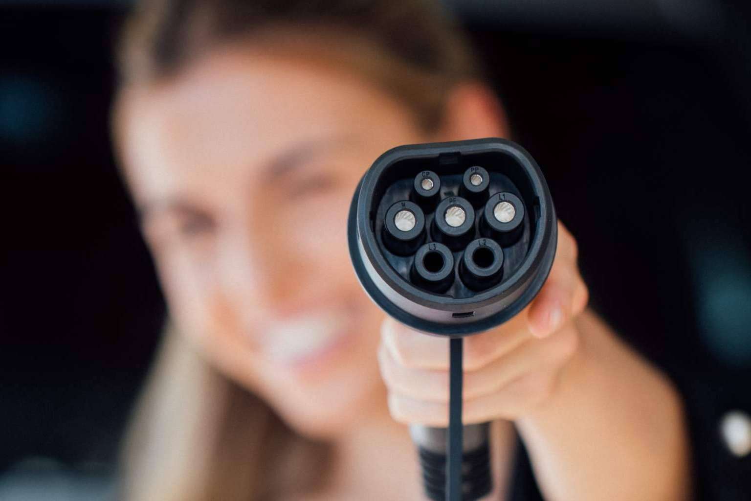 Un futuro más sostenible de la mano de los cargadores para coche eléctrico de Ecotech