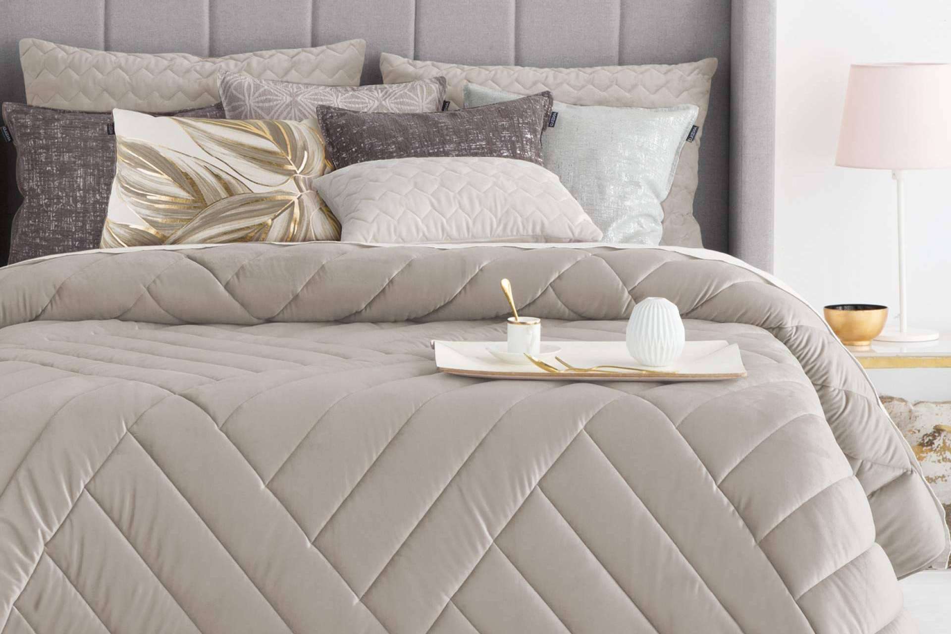 La nueva línea de ropa de cama para vestir el dormitorio de LaNovenaNube