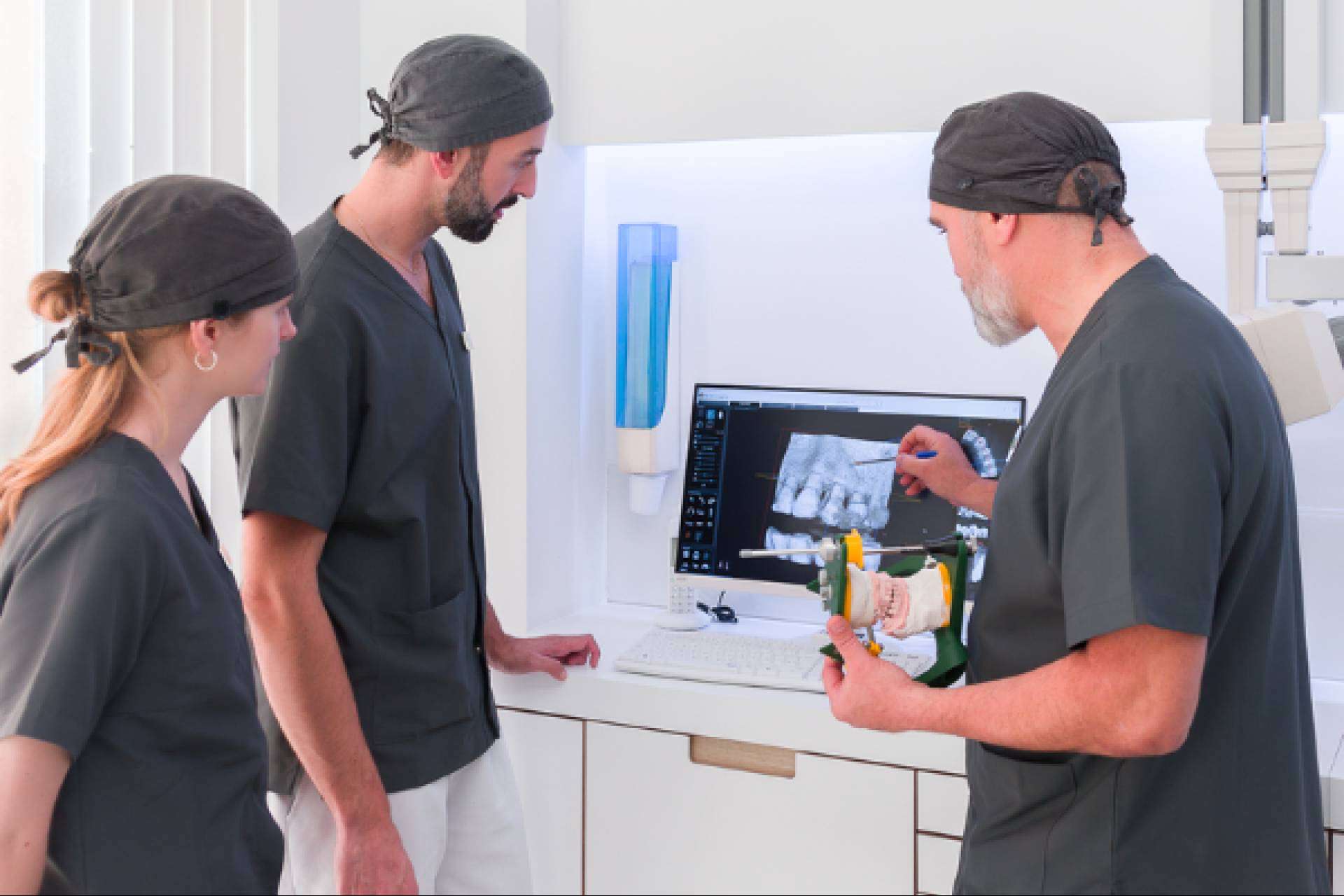 Clínica Erwindental, especialistas en implantología dental