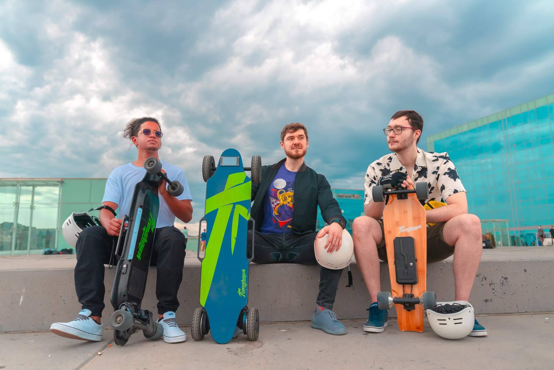 Tomahawk Skateboards ofrece un amplio catálogo de skateboards y productos eléctricos