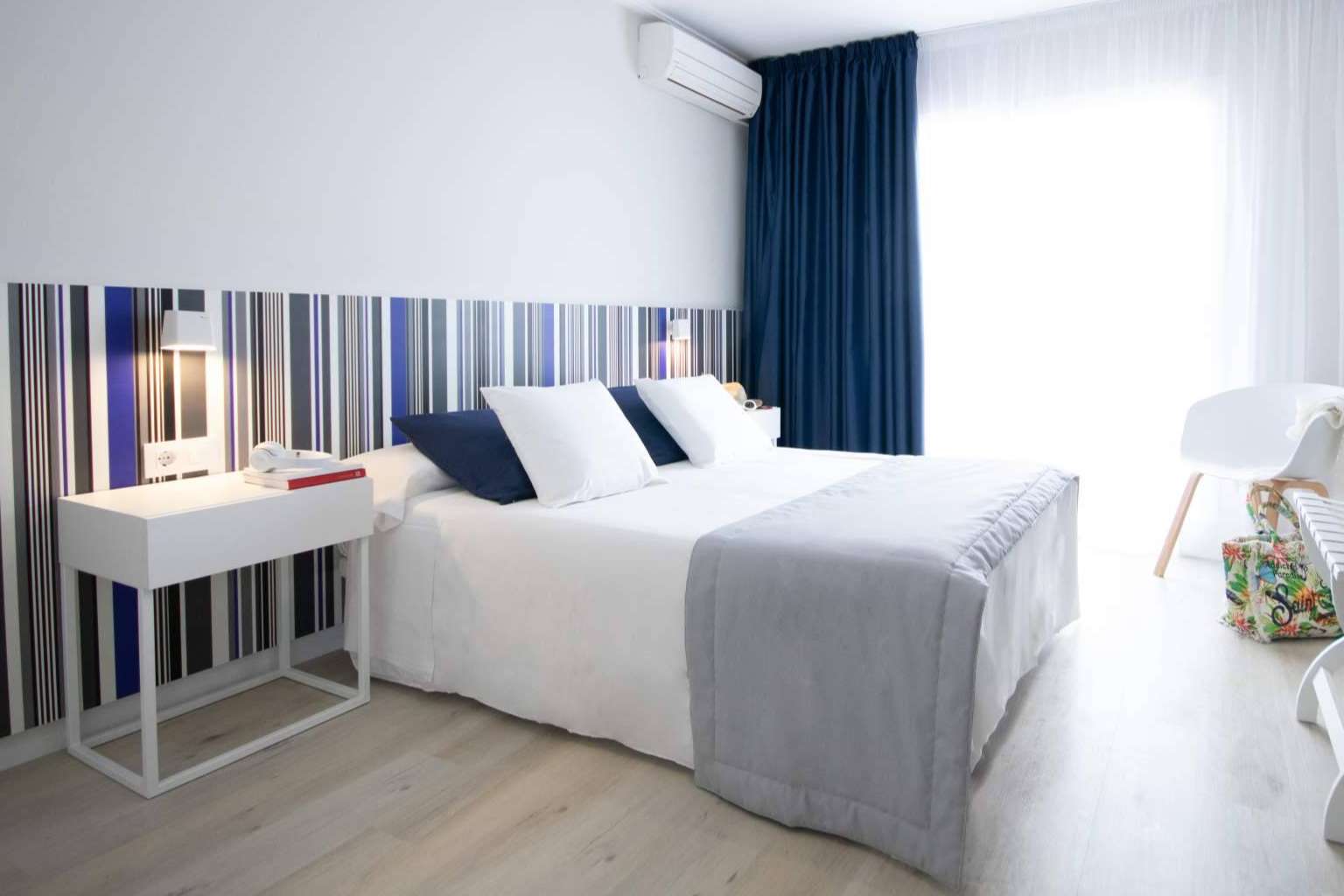 El amplio catálogo de mobiliario para hostelería y restauración de Apartmueble