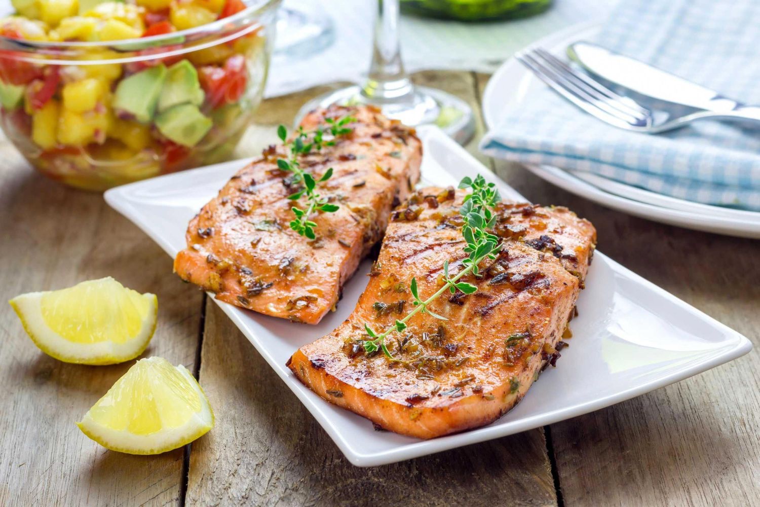 Dieta pescatariana: ¿Es tan saludable como dicen? La respuesta te sorprenderá 2 Merca2.es EL BUEN TIMÓN: CÓMO NAVEGAR LA DIETA PESCATARIANA