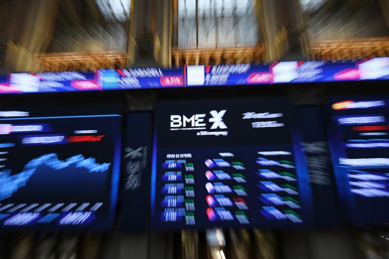 El Ibex 35 cae un 0,13%