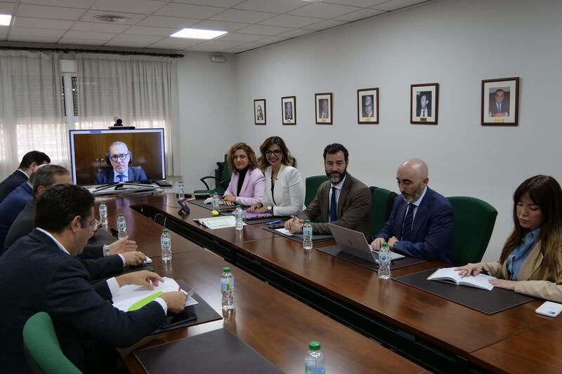 El aeropuerto de Melilla supera por primera vez el medio millón de viajeros y los 10.000 vuelos en un año