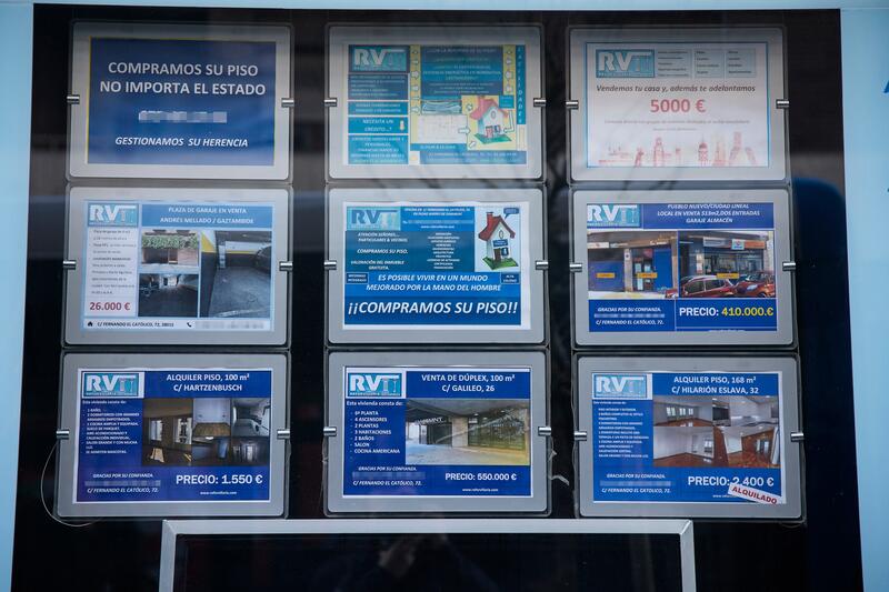La compraventa de vivienda cae un 1,8% interanual y las hipotecas un 13,7% en enero
