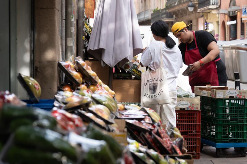 Las ventas del comercio en España crecieron un 13,6% en 2022, hasta los 955.065 millones