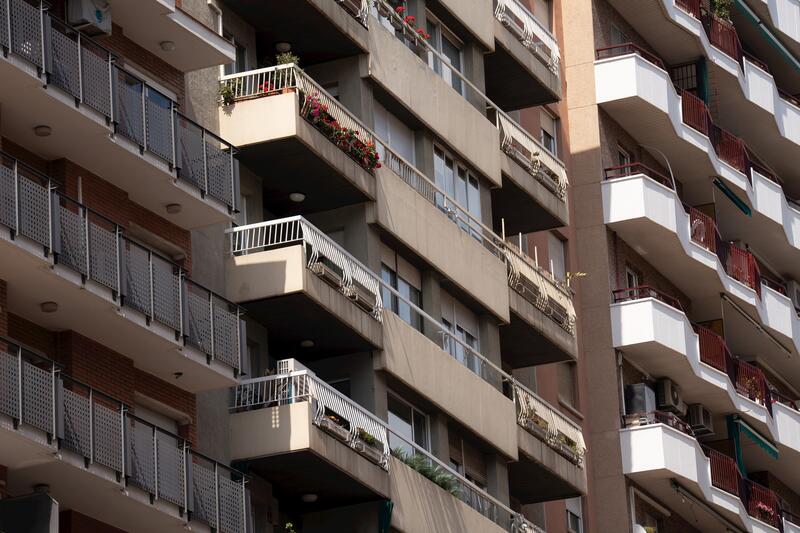 El precio de la vivienda fuera de las capitales sube casi tres puntos menos que la media nacional