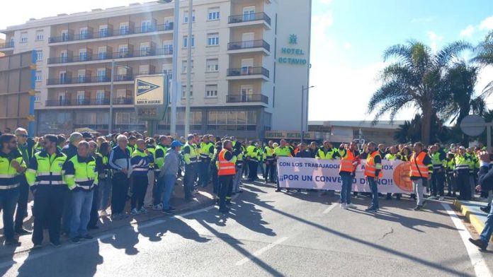 Acerinox y trabajadores continúan con las negociaciones por el convenio colectivo