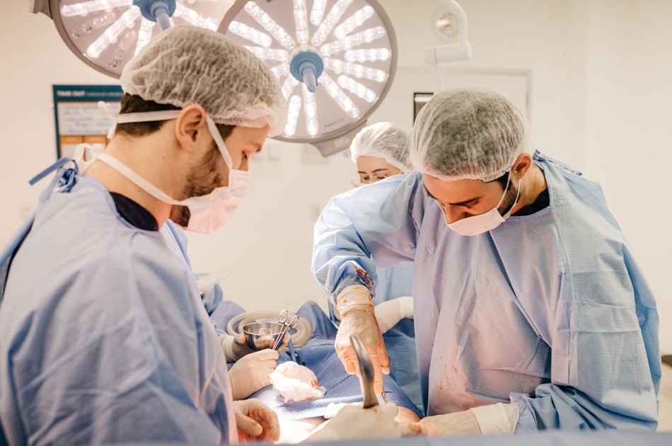 La Cirugía de Hernias, cómo evitar las complicaciones potenciales  