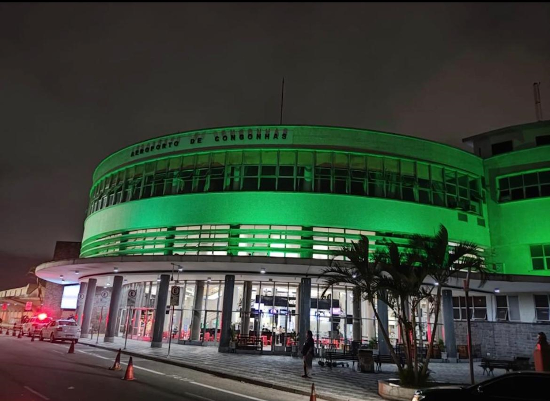 AENA recibe el respaldo de la agencia Moody’s, pero no consigue despegar en Bolsa