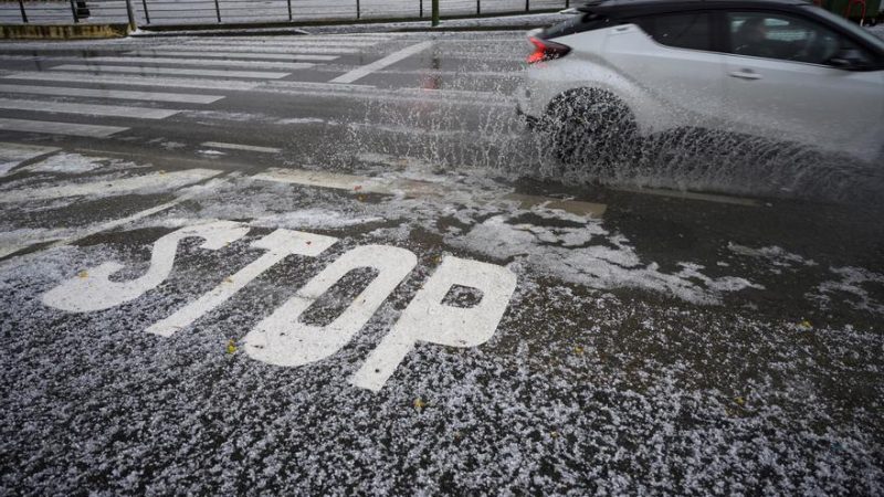 Consejos de la DGT para conducir con lluvia y evitar accidentes 2 Merca2.es