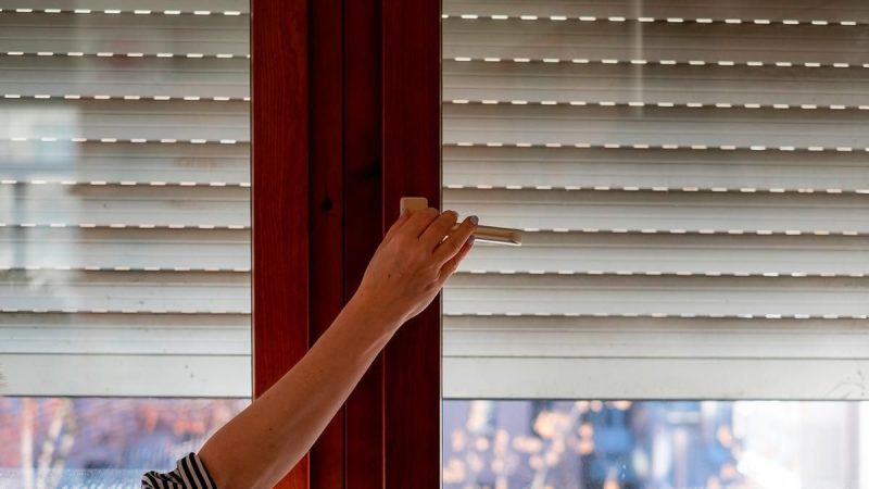 Descubriendo el secreto: el cajón de la persiana