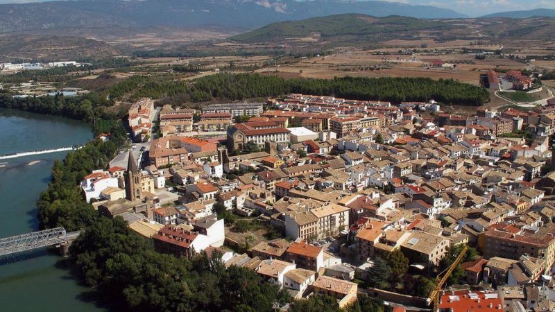 Este pueblo abandonado de España se encuentra sumergido gran parte del año