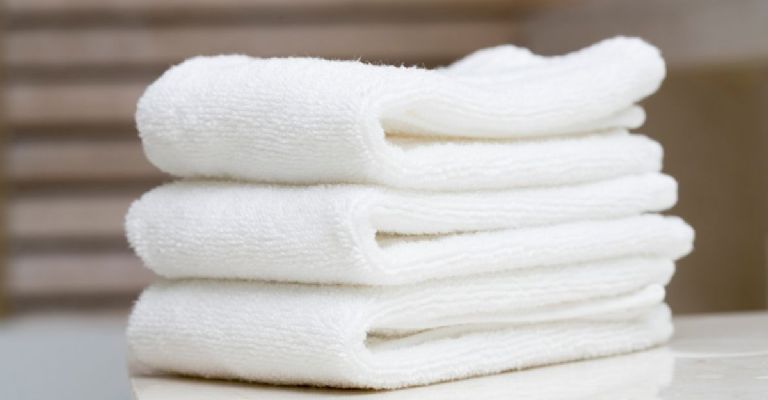 Consejos y trucos que usan los hoteles para sus toallas