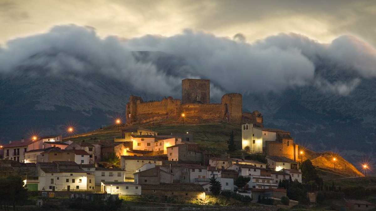 Este es el pueblo que la Iglesia católica sigue teniendo como 'maldito' en España 3 Merca2.es MÁS ALLÁ DE LA LEYENDA: ECONOMÍA Y VIDA COTIDIANA
