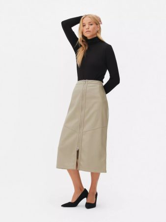 Primark ha sacado su nueva colección de primavera llamada 'The Edit' a precios low cost 5 Merca2.es Jersey de cuello cisne de The Edit
