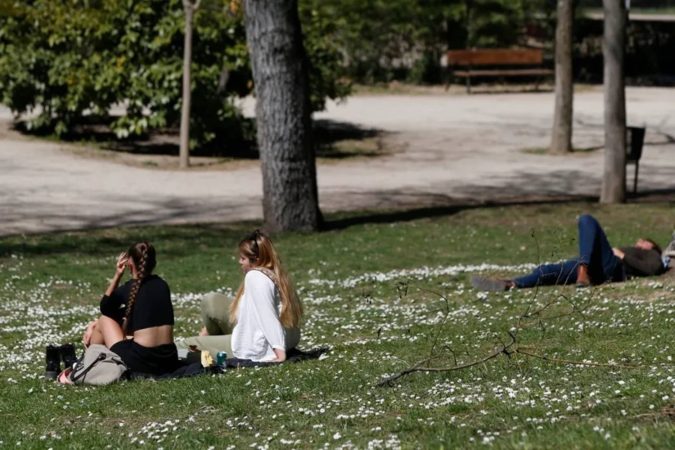El alivio del buen clima: ¿es hora de salvar los abrigos?