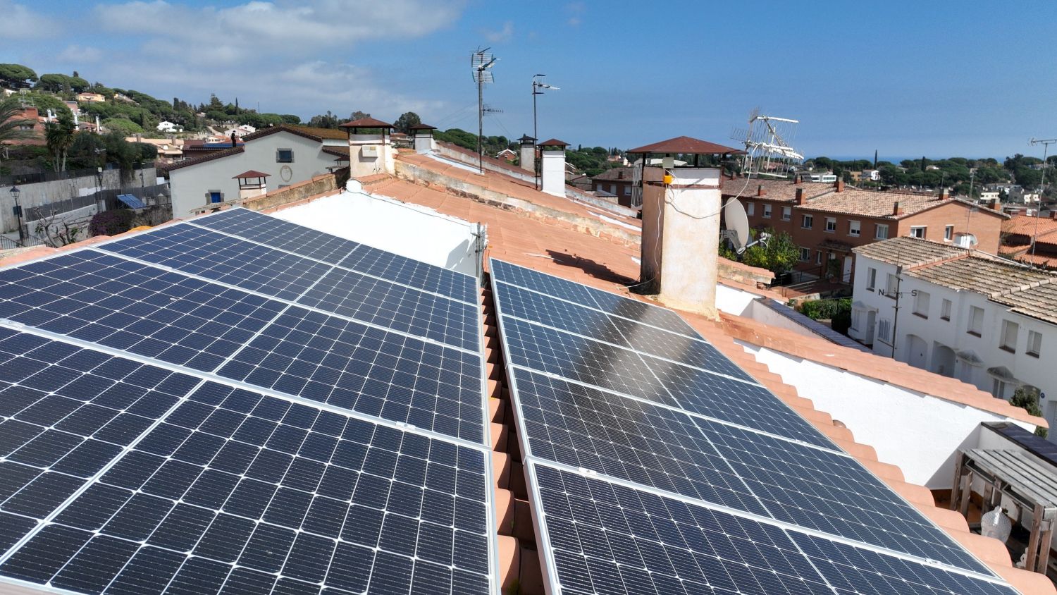 La ‘batería virtual’ y los PPA propulsan el negocio de autoconsumo solar de Naturgy