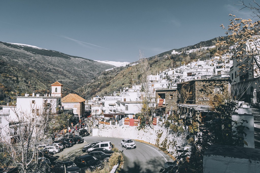 ENCANTOS DE SIERRA: UN VIAJE AL CORAZÓN DE LOS PUEBLOS BLANCOS