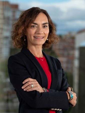 Raquel tapia nueva directora general sanofi espana Merca2.es