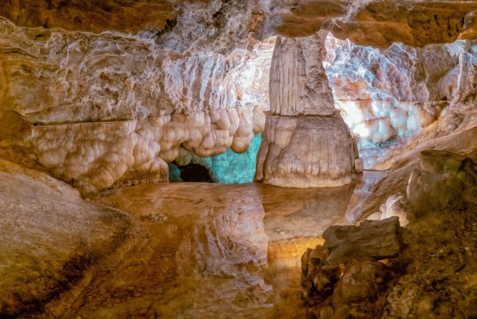 La Gruta de las Maravillas, un espectacular paisaje subterráneo en la Sierra de Aracena