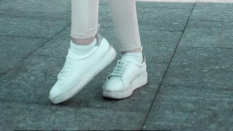 Te contamos como lograr el imposible dejar las zapatillas blancas como si fuesen nuevas 2 Merca2.es