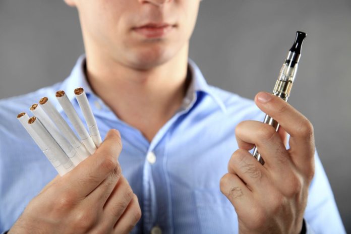 Los motivos por los que vapear es menos malo para la salud que fumar tabaco