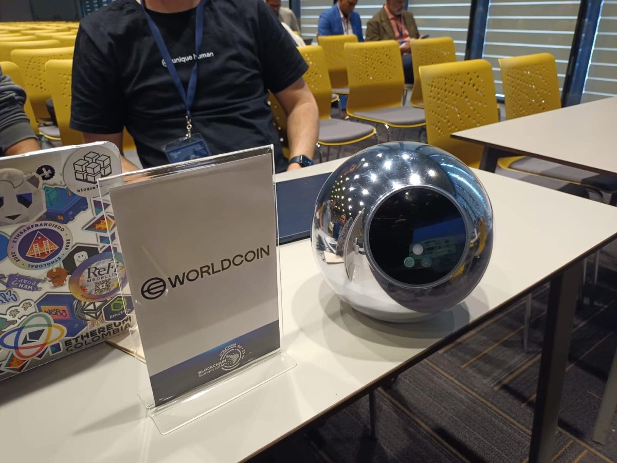 ¿Recibiste Worldcoin? Declararla en España es obligatorio 1 Merca2.es Worldcoin está fuera, pero igual Hacienda lo requiere