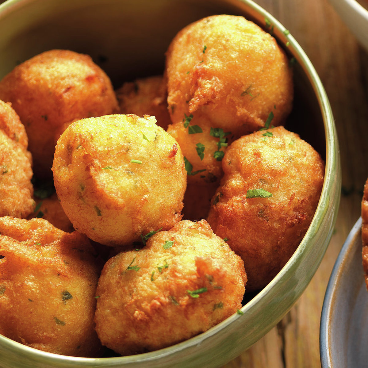 Buñuelos de bacalao, un manjar de la Cuaresma y la Semana Santa