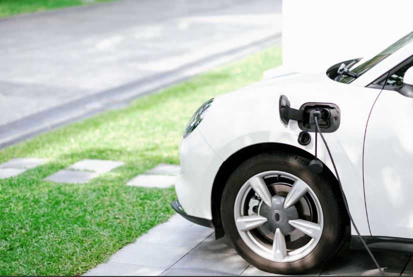 Los aranceles europeos a los vehículos eléctricos podrían costarle a China casi 4.000 millones