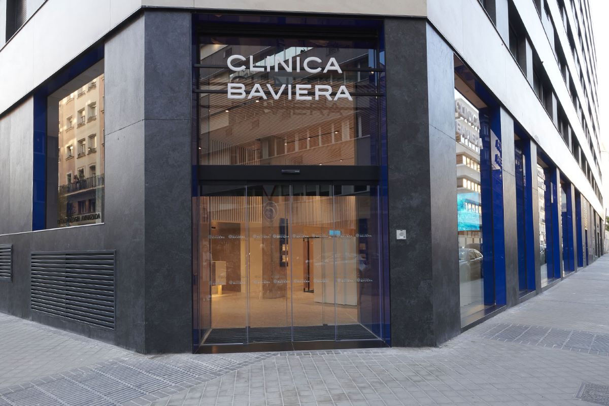 El crecimiento de Clínica Baviera se ralentiza ligeramente y el mercado la castiga