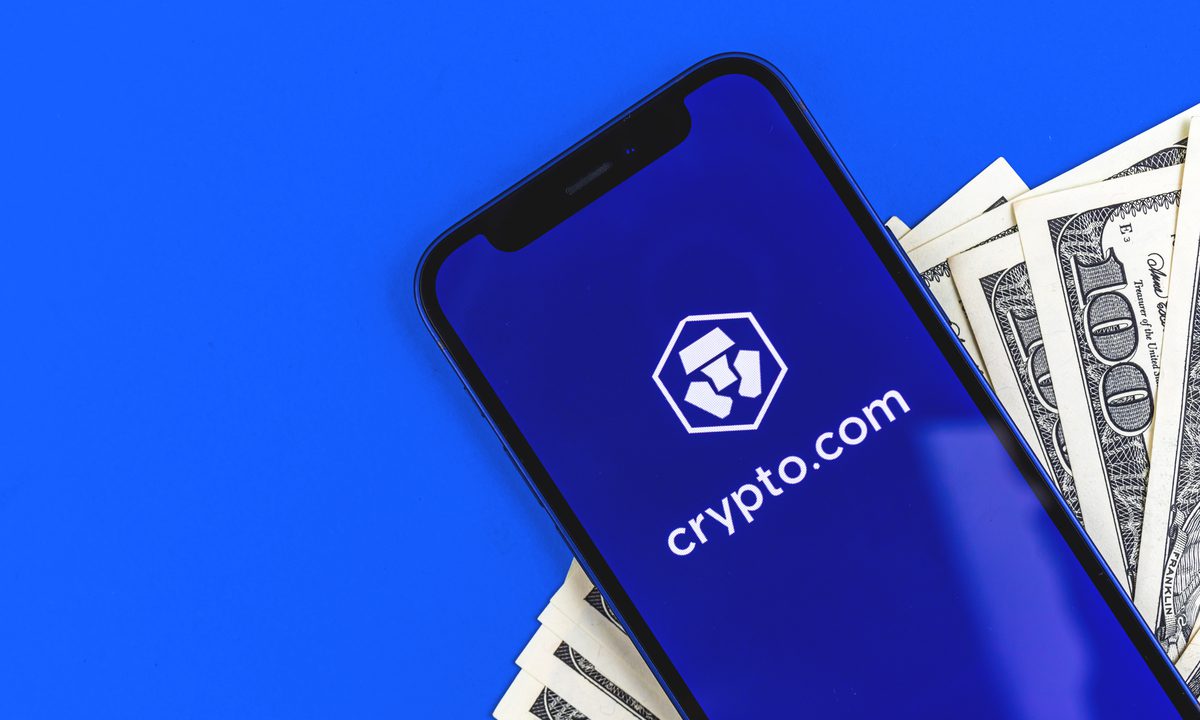 ¡Crypto.com en la cuerda floja! Multazo del Banco Central de Holanda por jugar sin autorización