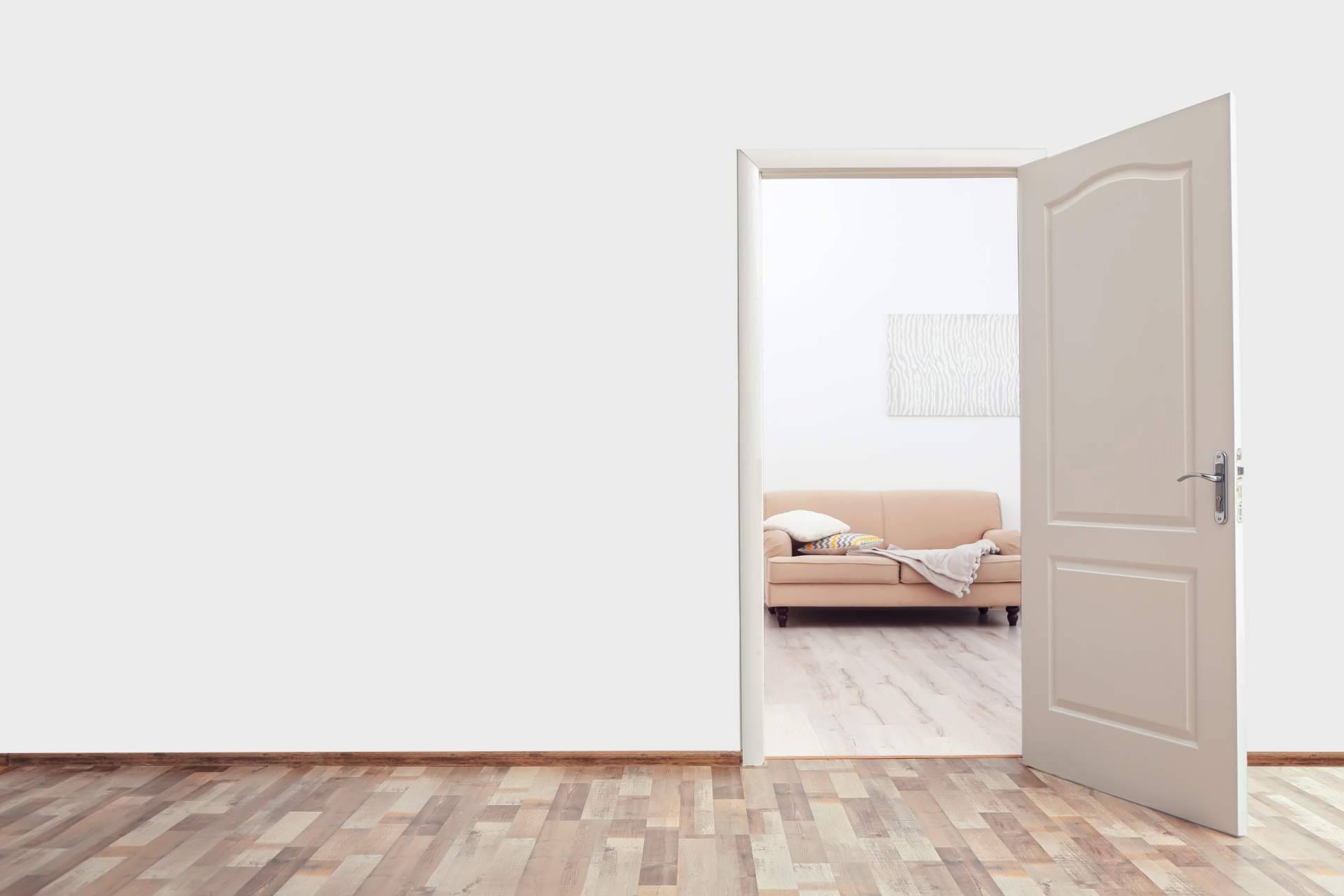 Maderas Gámez ofrece una gama diversa de estilos de puertas