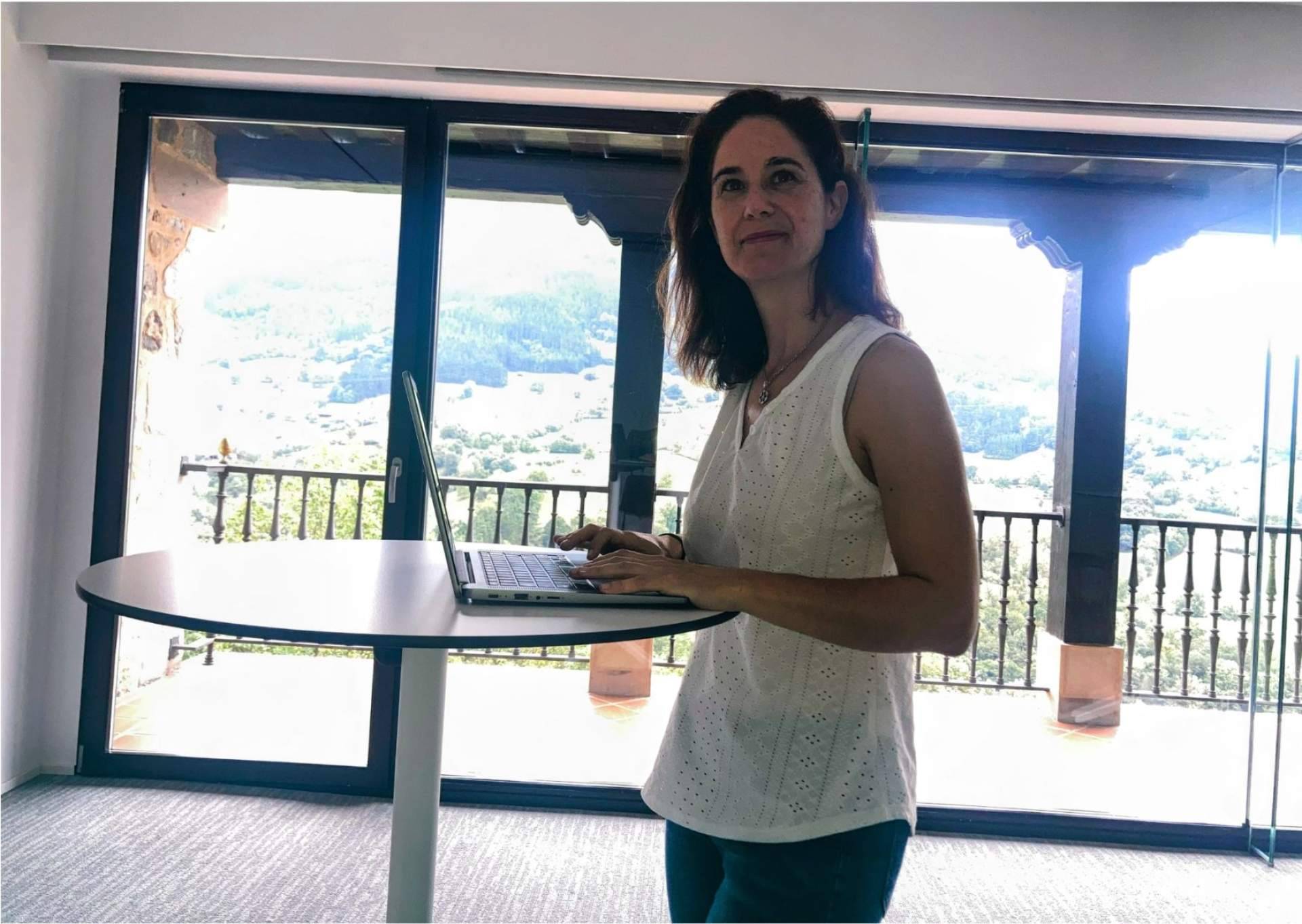 Elena Herrero explica las claves del éxito juvenil en sus nuevos libros sobre habilidades sociales y desarrollo personal