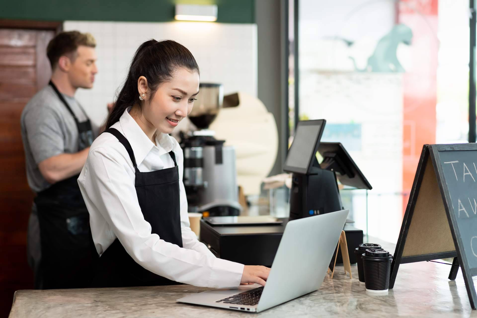 Crear cartas de restaurante originales y atractivas con MenuMaker