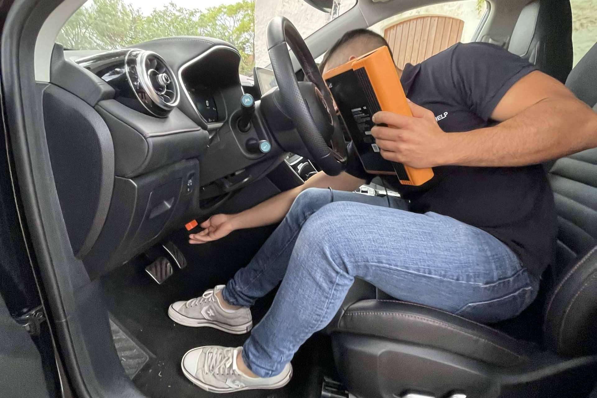 Las revisiones de NeedCarHelp para detectar la manipulación de kilómetros en coches de segunda mano