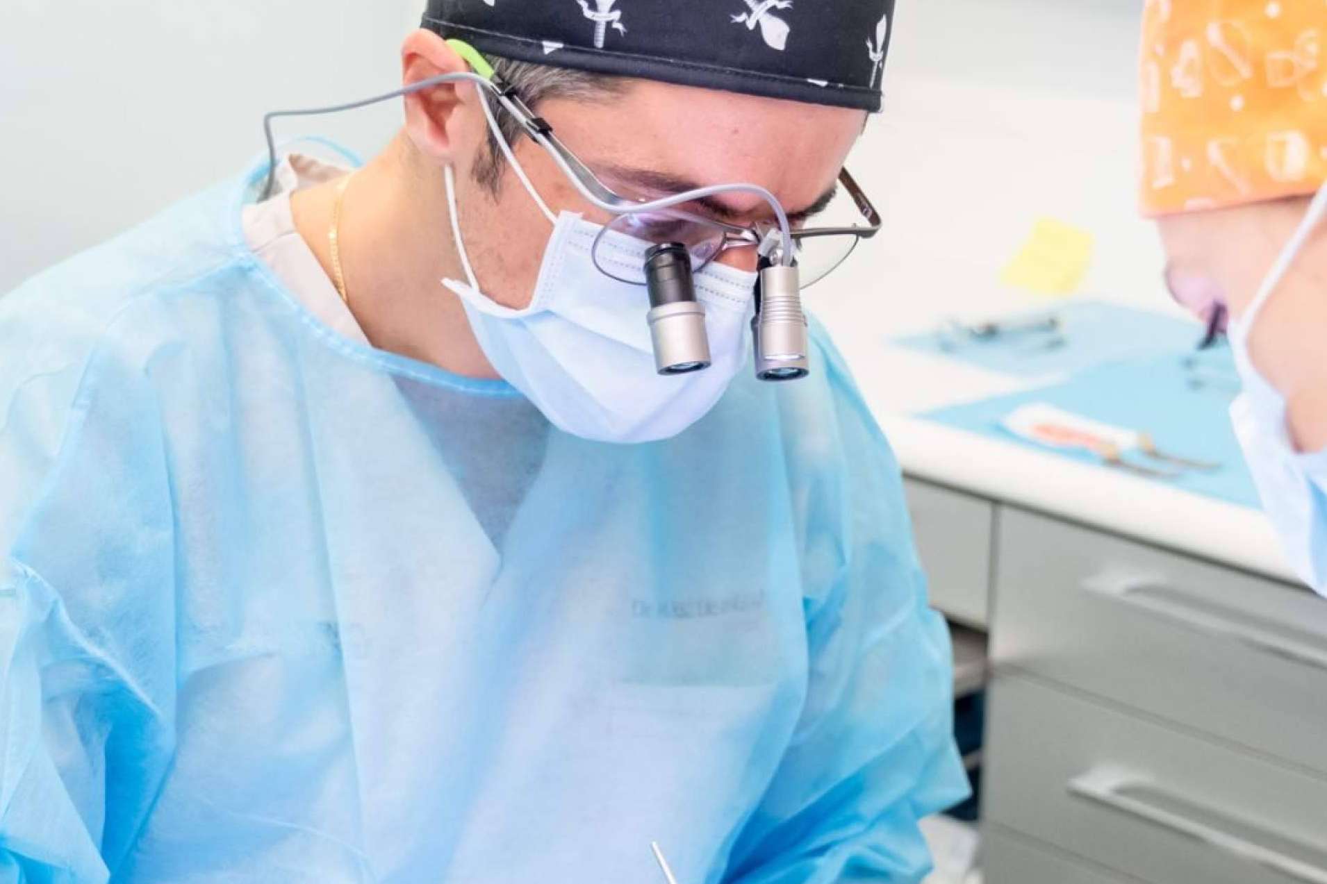 ¿Qué es la GUNA?, por la Clínica Dental en Madrid Ruiz de Gopegui