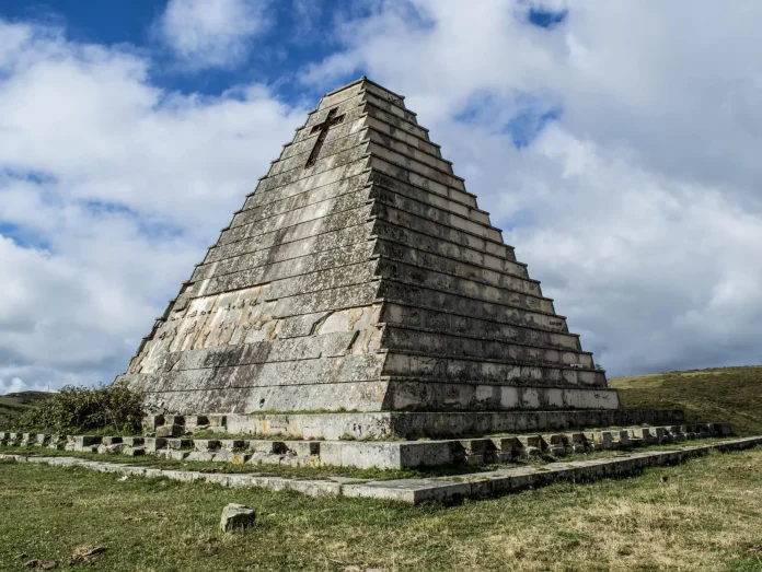 Descubre estas misteriosas pirámides en España que parecen aztecas y se desconoce su origen