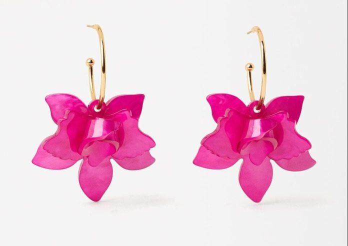 Parfois tiene por menos de 10 euros estos pendientes que combinan con cualquier look