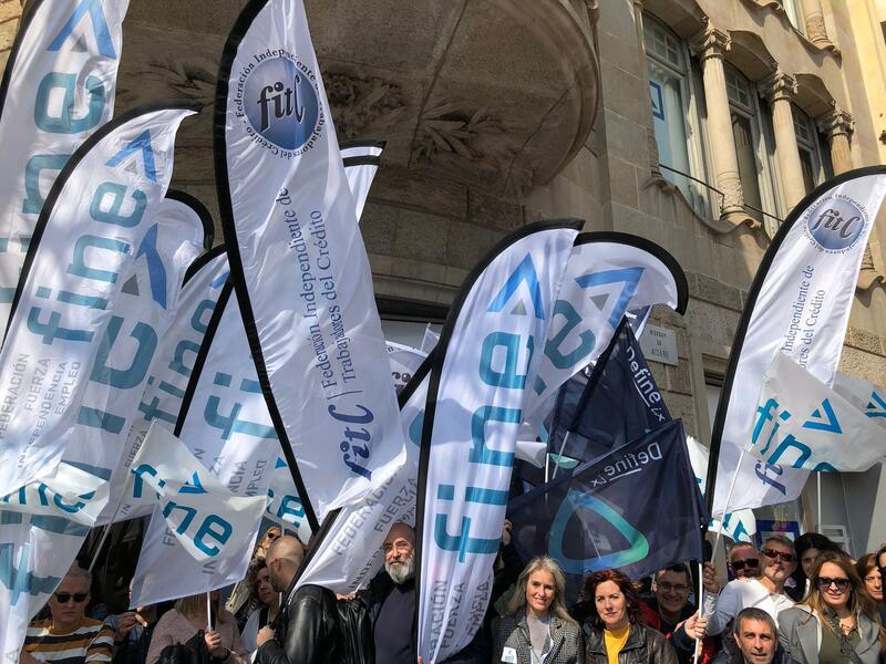 FINE anuncia una nueva movilización en la banca para este miércoles, coincidiendo con la junta de Sabadell