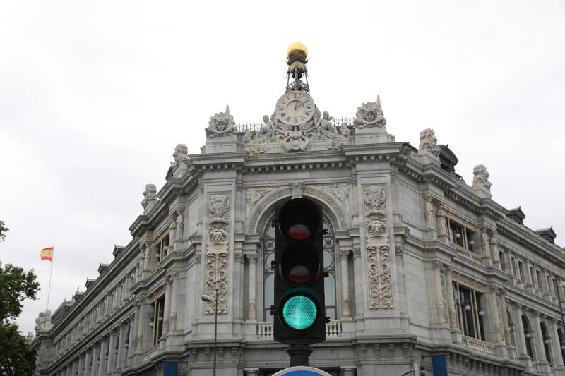 Los tipos de interés mantienen el freno a la demanda de crédito