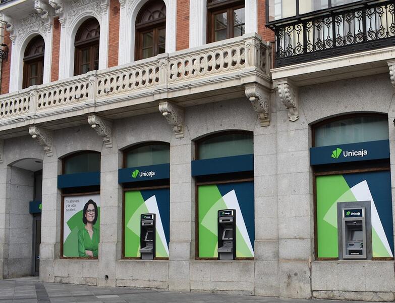 Unicaja dirige su atención a clientes mayores de 60 años ofreciendo rentas vitalicias